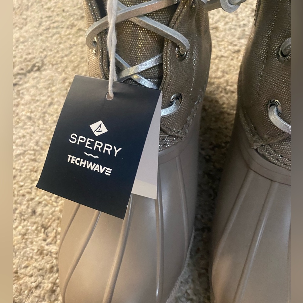 Sperry NWT booties - Picture 8 of 10